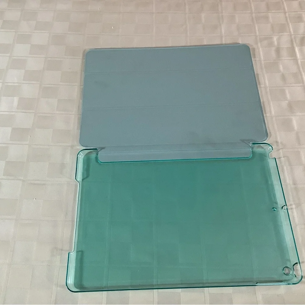 New contact Pro Case IPad 10.2
